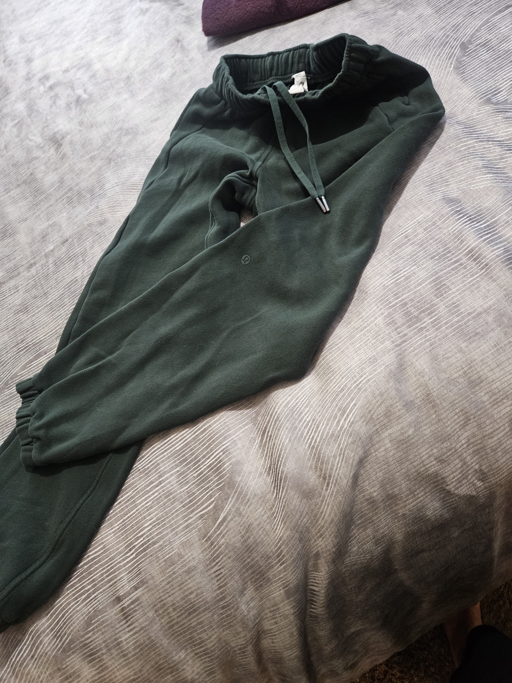 Lululemon Womens sweatpants. Scuba Mid-Rise Oversized Size xxxs.